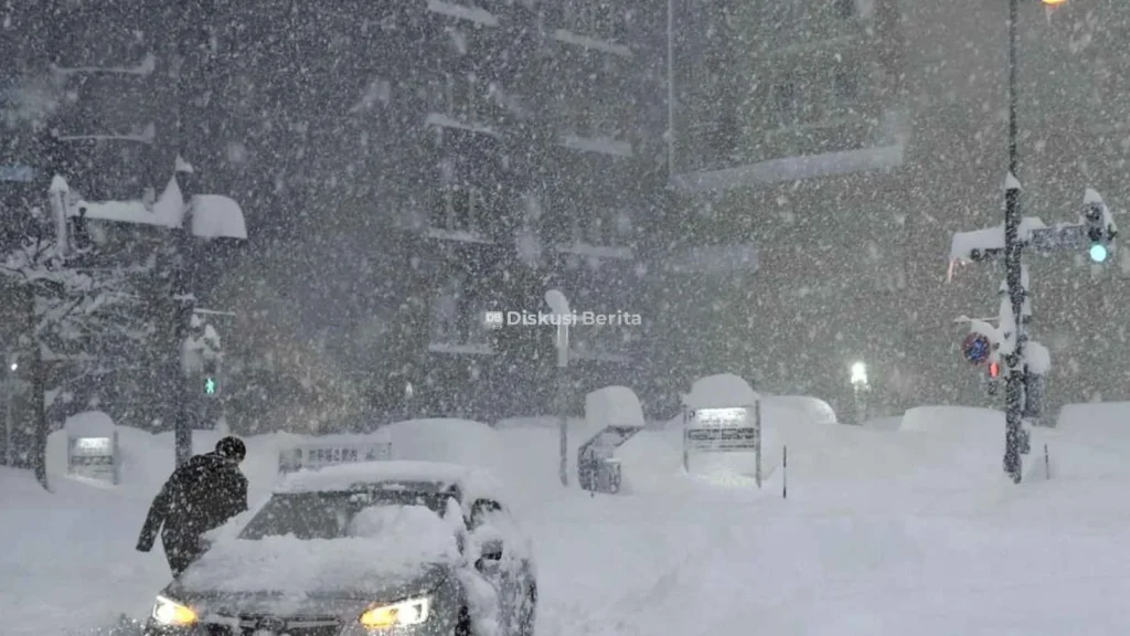 Mencekam, Suhu Extrem Salju Hokkaido 2025 Bikin Turis Auto Kena Mental